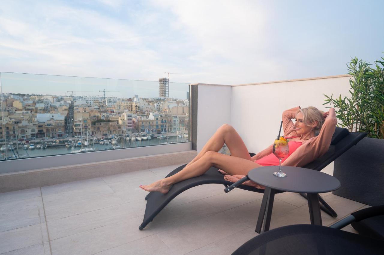 The Address Seafront Suites With Hot Tub Pietà Zewnętrze zdjęcie