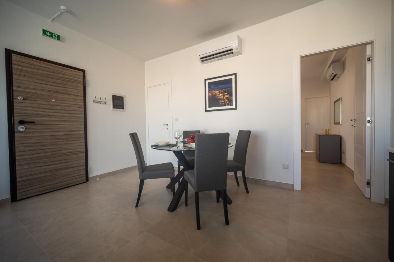 The Address Seafront Suites With Hot Tub Pietà Zewnętrze zdjęcie